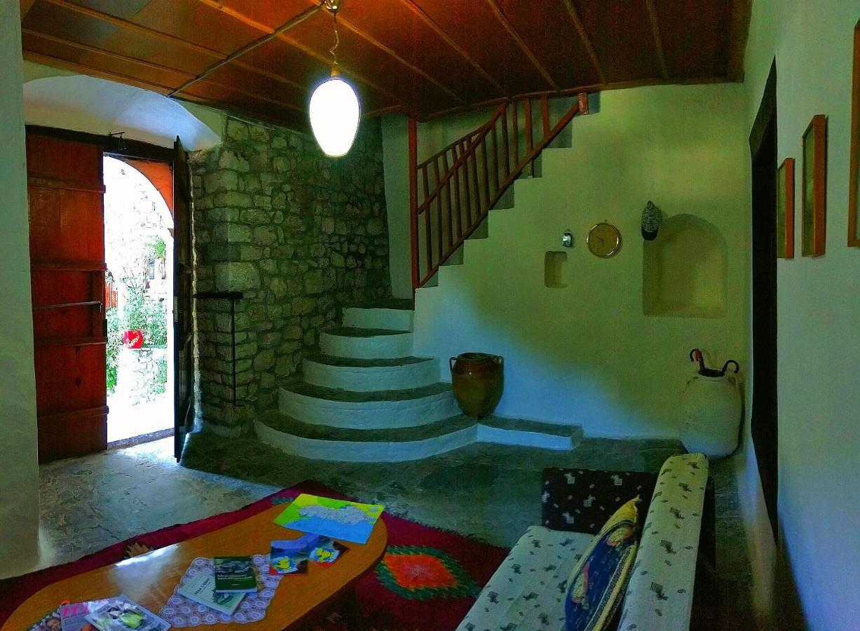 Guest House Panorama 培拉特 外观 照片
