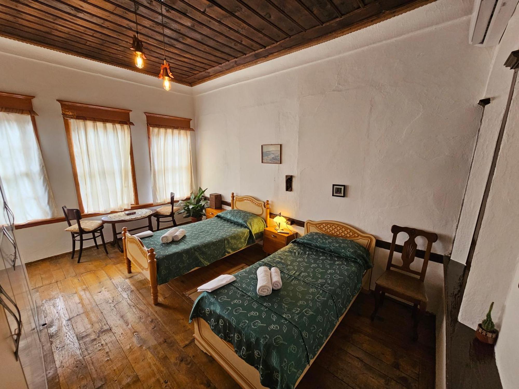 Guest House Panorama 培拉特 外观 照片