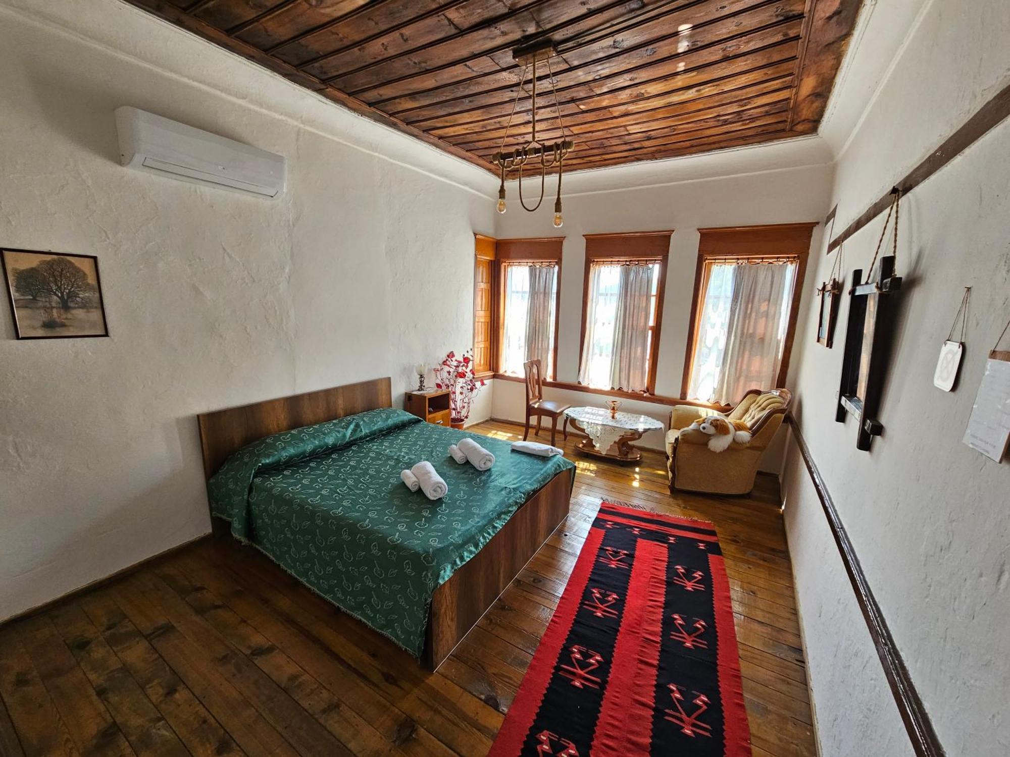 Guest House Panorama 培拉特 外观 照片
