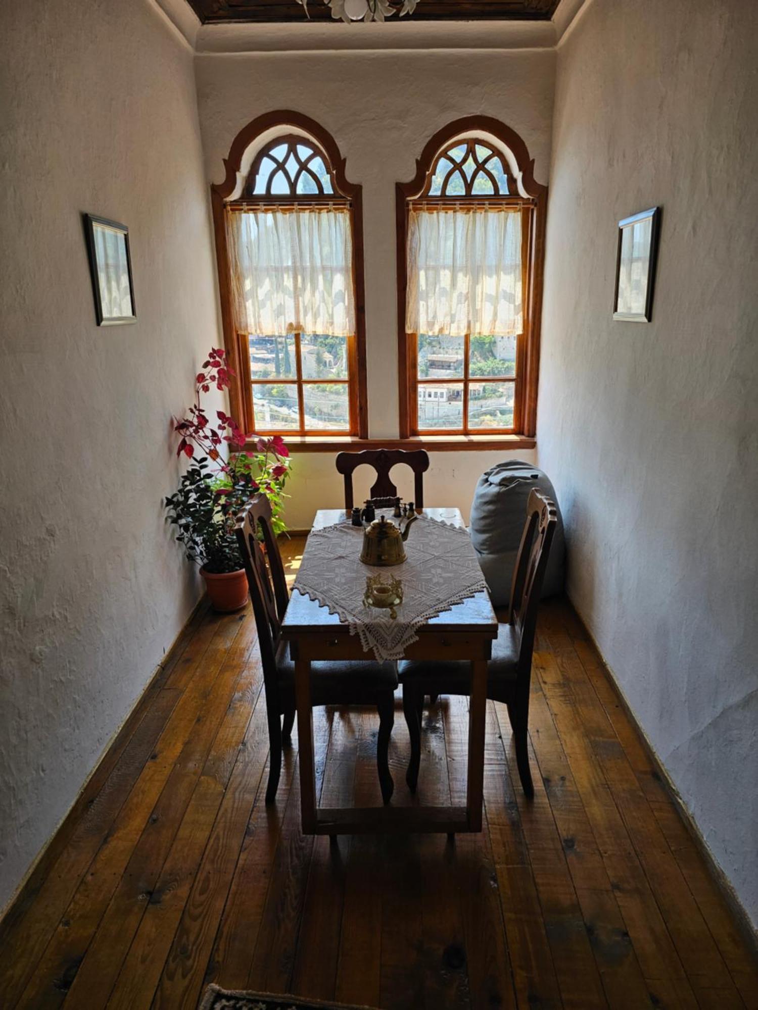 Guest House Panorama 培拉特 外观 照片