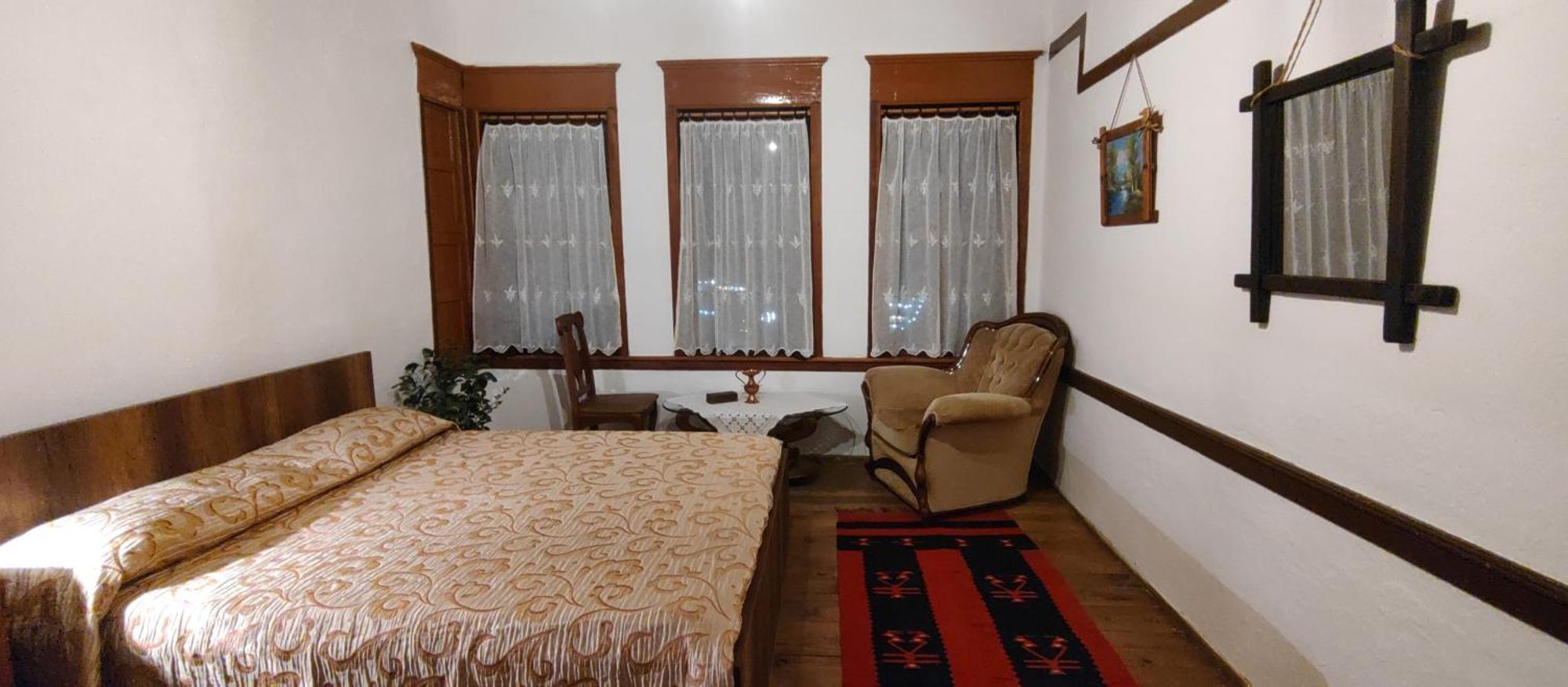 Guest House Panorama 培拉特 外观 照片