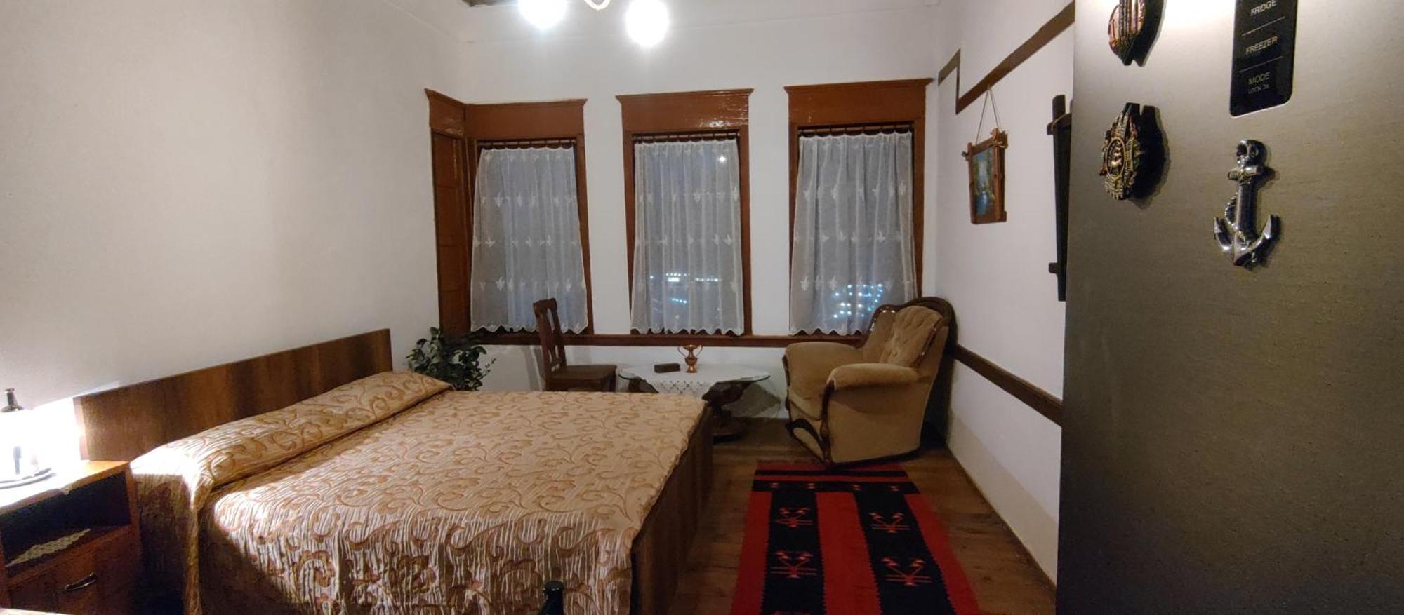 Guest House Panorama 培拉特 外观 照片