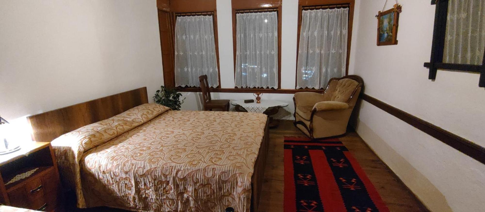 Guest House Panorama 培拉特 外观 照片