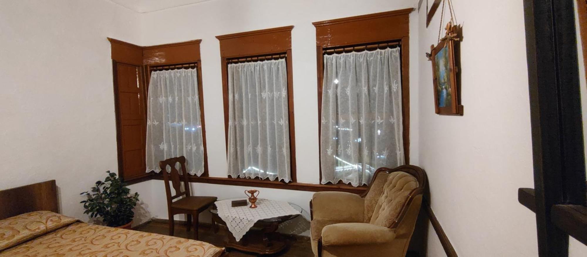 Guest House Panorama 培拉特 外观 照片